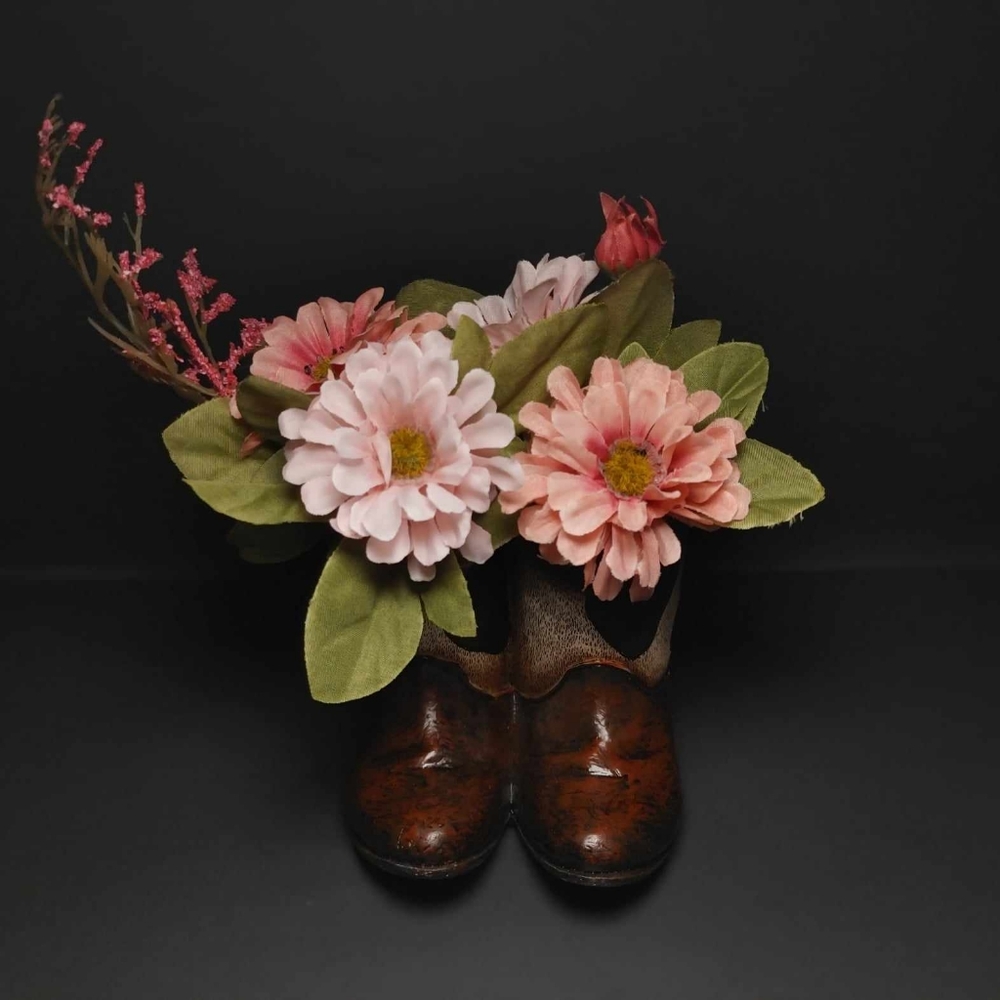 Boot flower holder - Picture 4 of 4